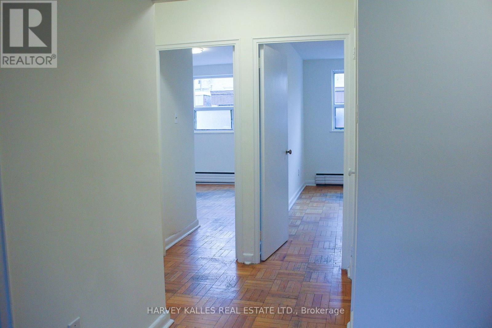 2 - 28 Fraserwood Avenue, Toronto, Ontario  M6B 2N5 - Photo 6 - C13853370