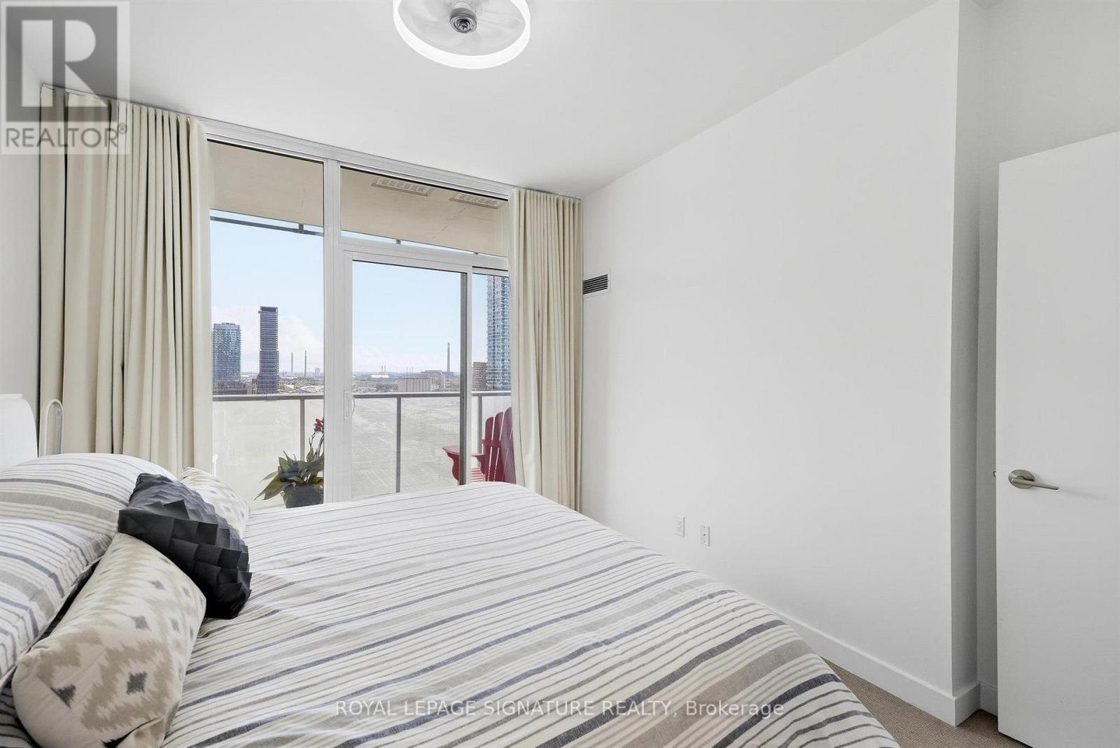 1611 - 1 Market Street, Toronto, Ontario  M5E 0A2 - Photo 24 - C13853416