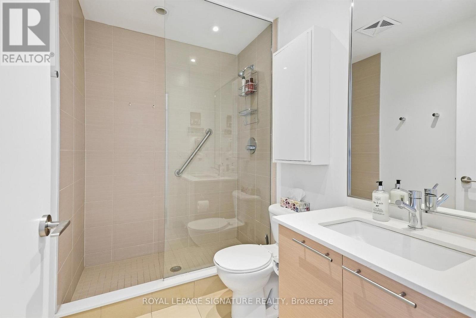 1611 - 1 Market Street, Toronto, Ontario  M5E 0A2 - Photo 33 - C13853416