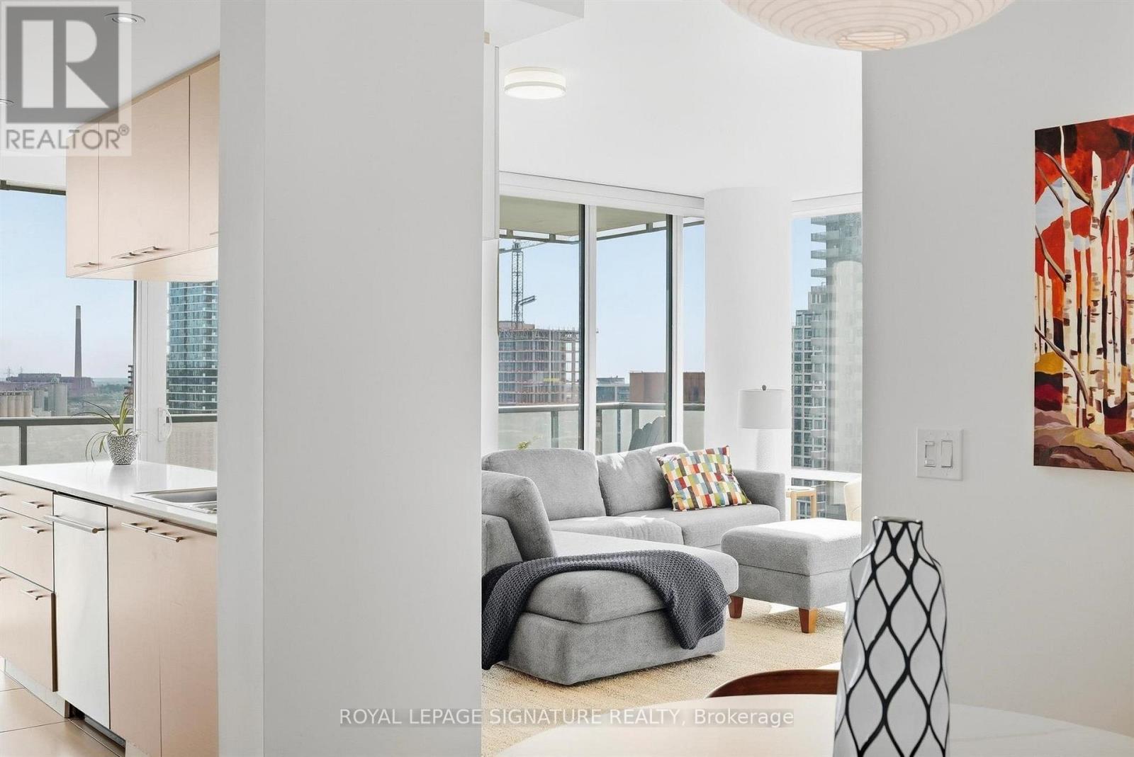 1611 - 1 Market Street, Toronto, Ontario  M5E 0A2 - Photo 4 - C13853416