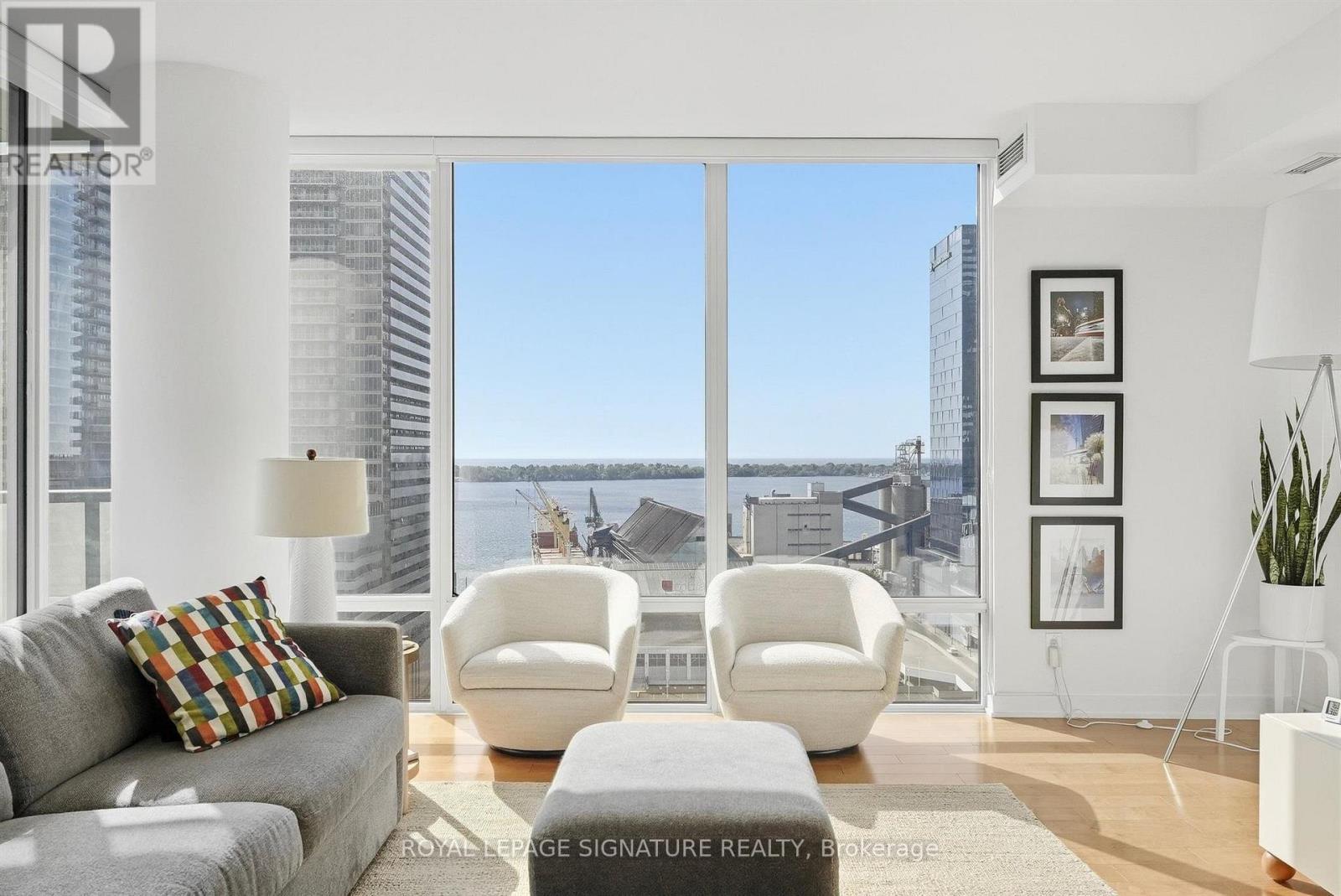 1611 - 1 Market Street, Toronto, Ontario  M5E 0A2 - Photo 6 - C13853416