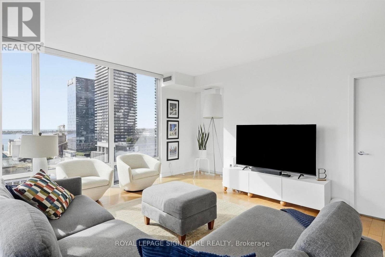 1611 - 1 Market Street, Toronto, Ontario  M5E 0A2 - Photo 7 - C13853416