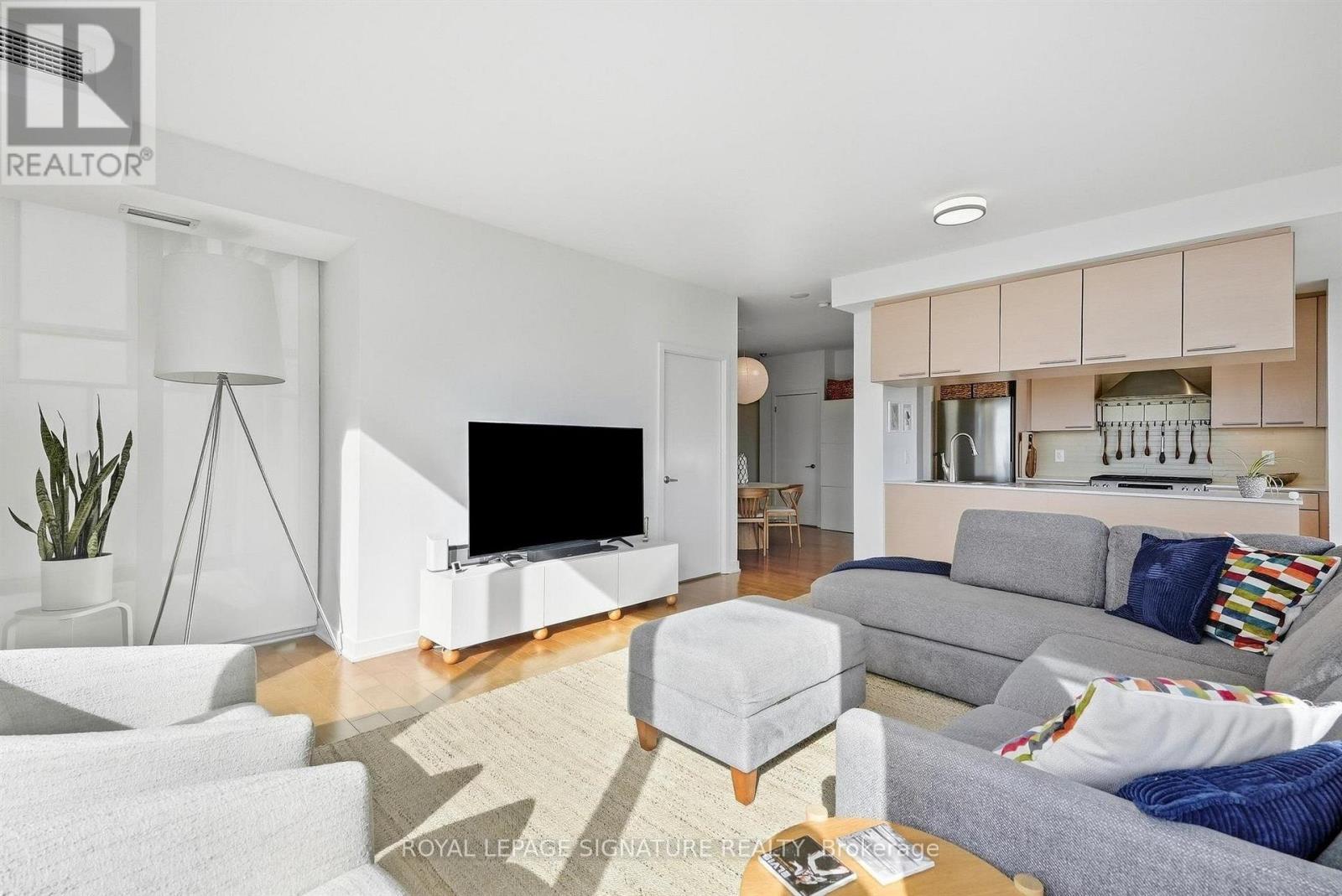 1611 - 1 Market Street, Toronto, Ontario  M5E 0A2 - Photo 8 - C13853416