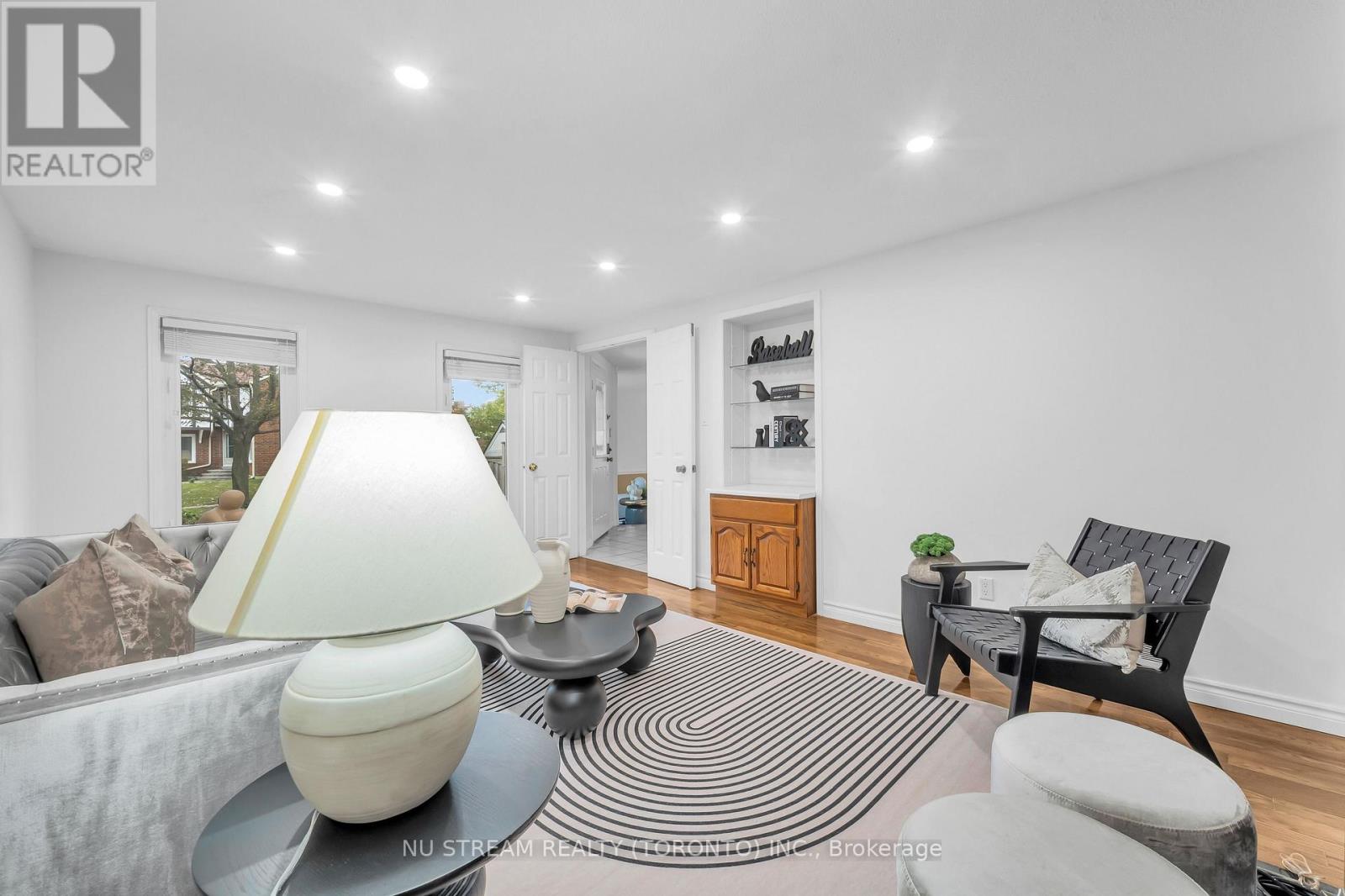 37 Wintermute Boulevard, Toronto, Ontario  M1W 3M5 - Photo 6 - E13852996