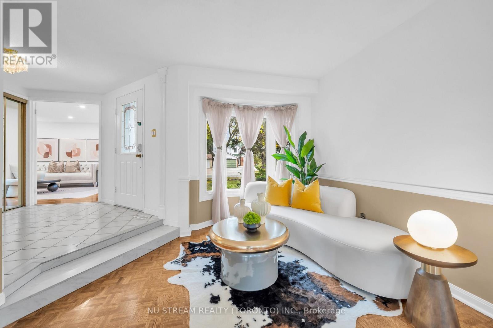 37 Wintermute Boulevard, Toronto, Ontario  M1W 3M5 - Photo 9 - E13852996