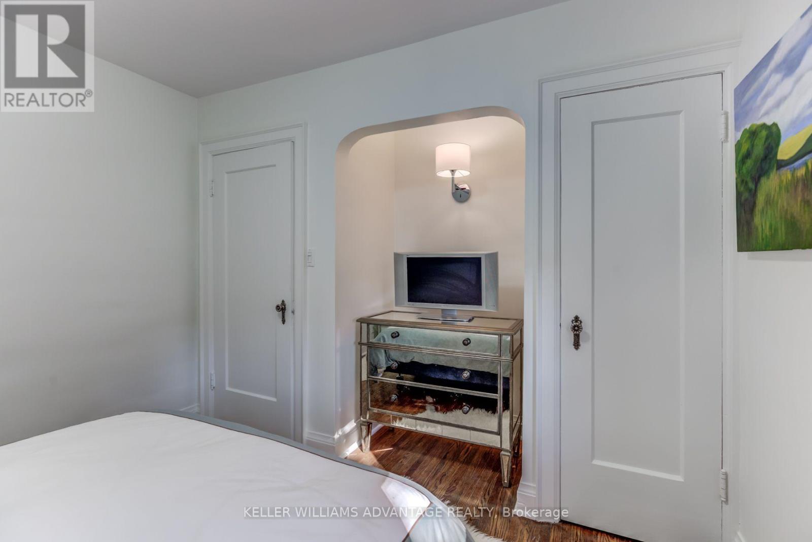 376 Glen Manor Drive, Toronto, Ontario  M4E 2X9 - Photo 14 - E13853330