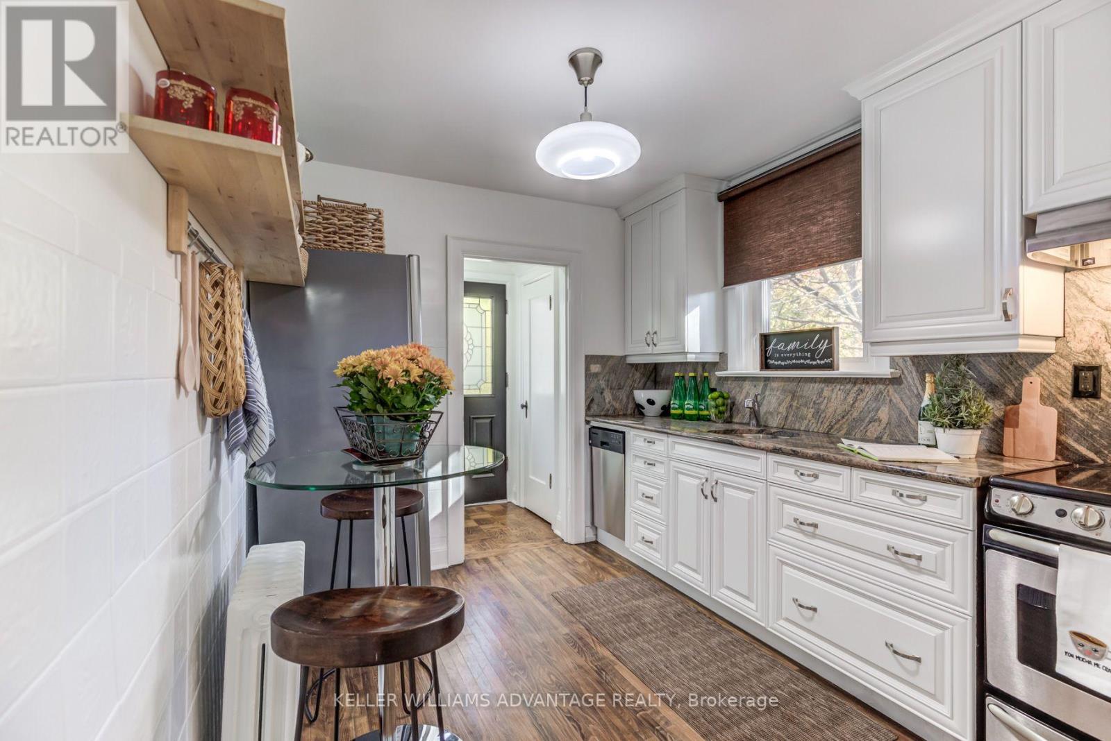 376 Glen Manor Drive, Toronto, Ontario  M4E 2X9 - Photo 4 - E13853330