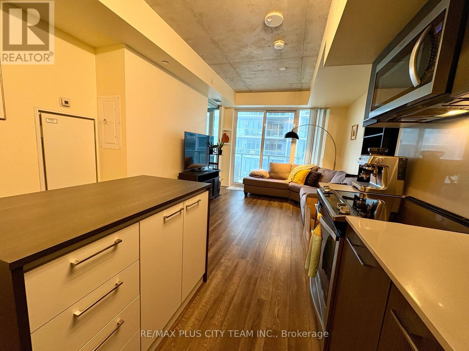 608 - 25 Baseball Place, Toronto, Ontario  M4M 0E7 - Photo 5 - E13853372