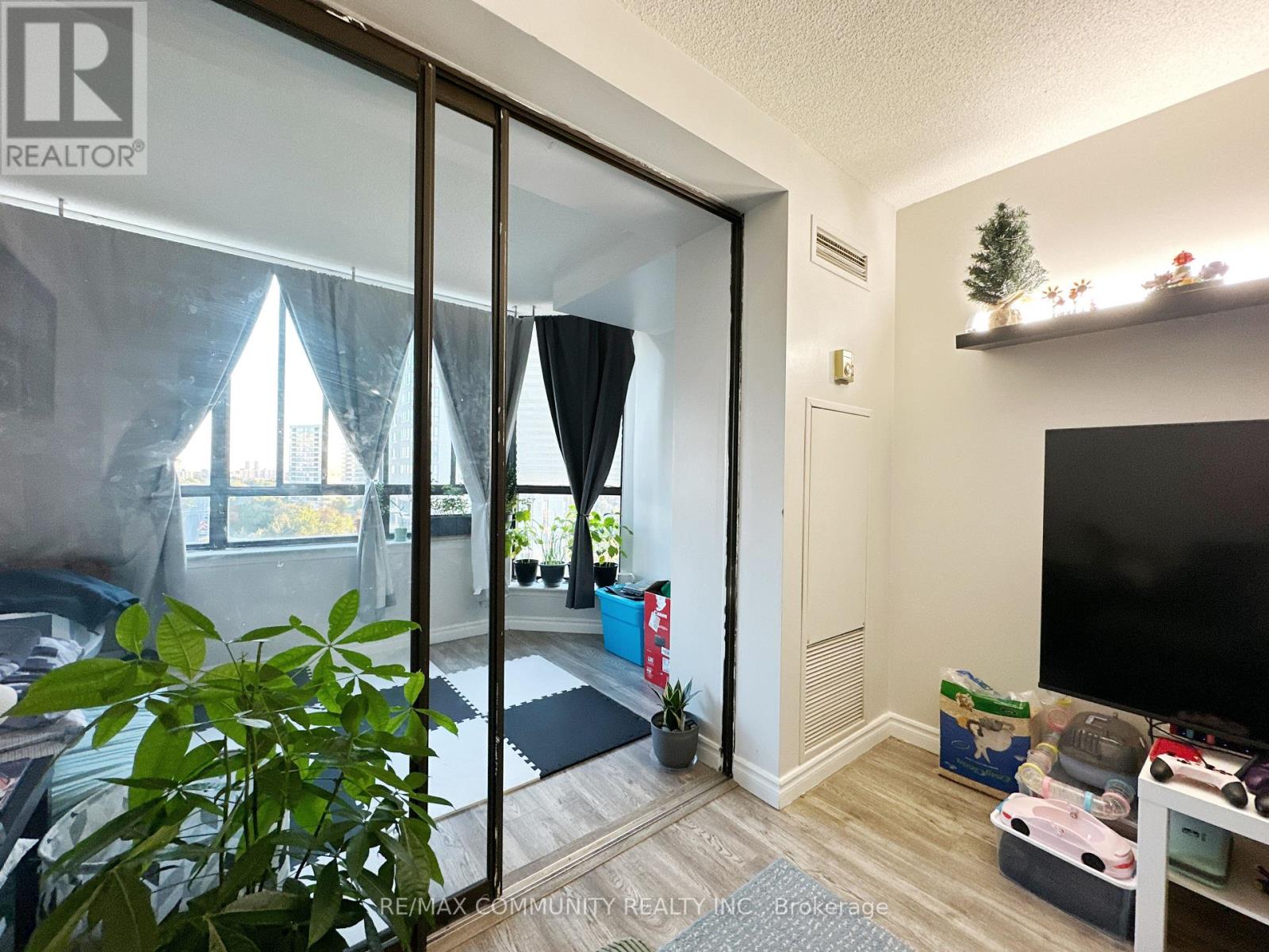 1133 - 25 Bamburgh Circle, Toronto, Ontario  M1W 3W2 - Photo 15 - E13853436