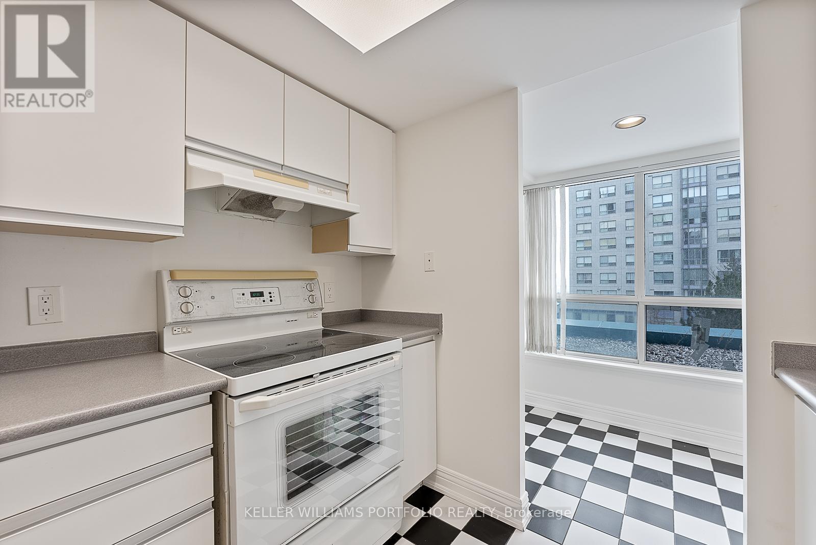 418 - 2550 Lawrence Avenue E, Toronto, Ontario  M1P 4Z3 - Photo 16 - E13853482
