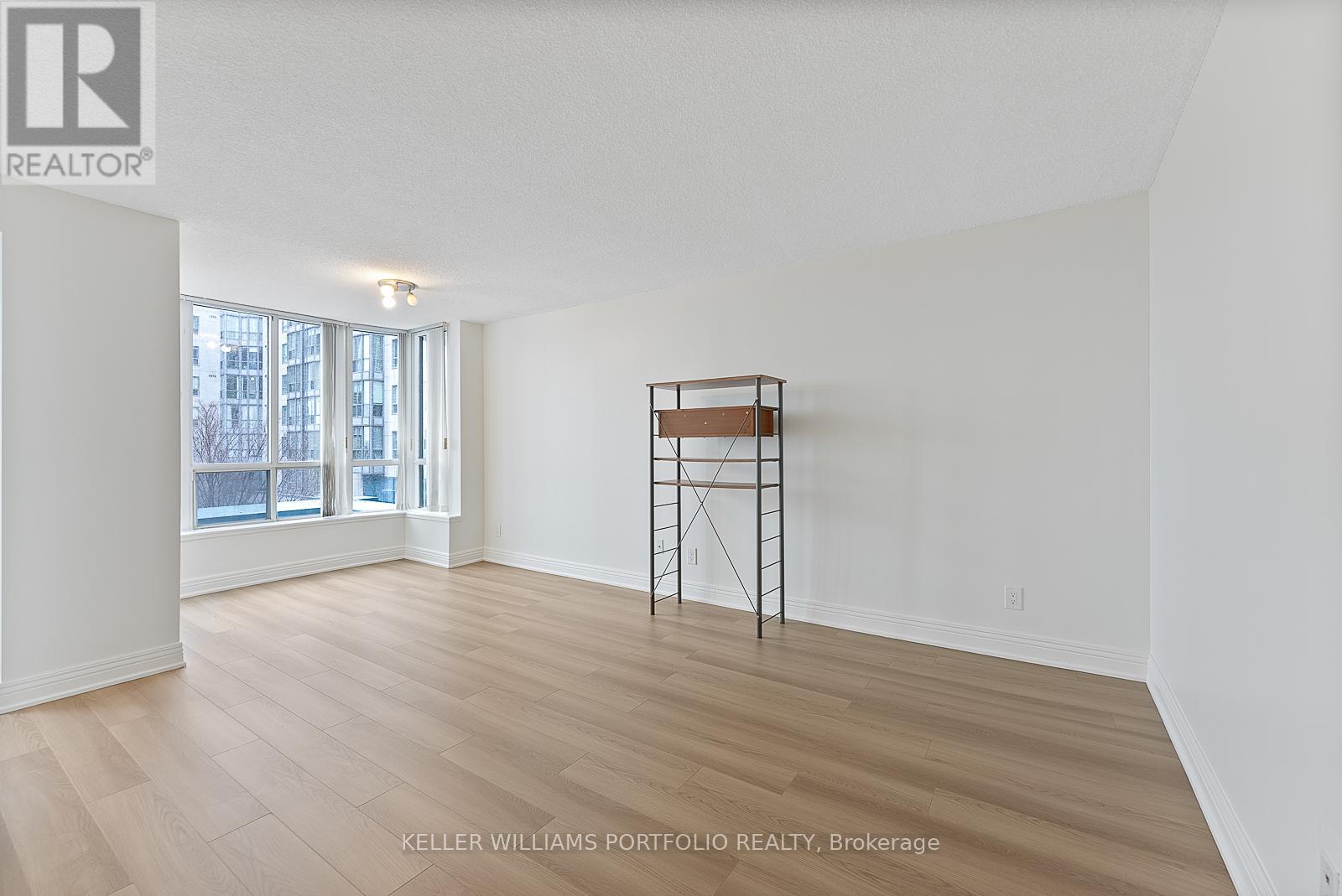418 - 2550 Lawrence Avenue E, Toronto, Ontario  M1P 4Z3 - Photo 6 - E13853482