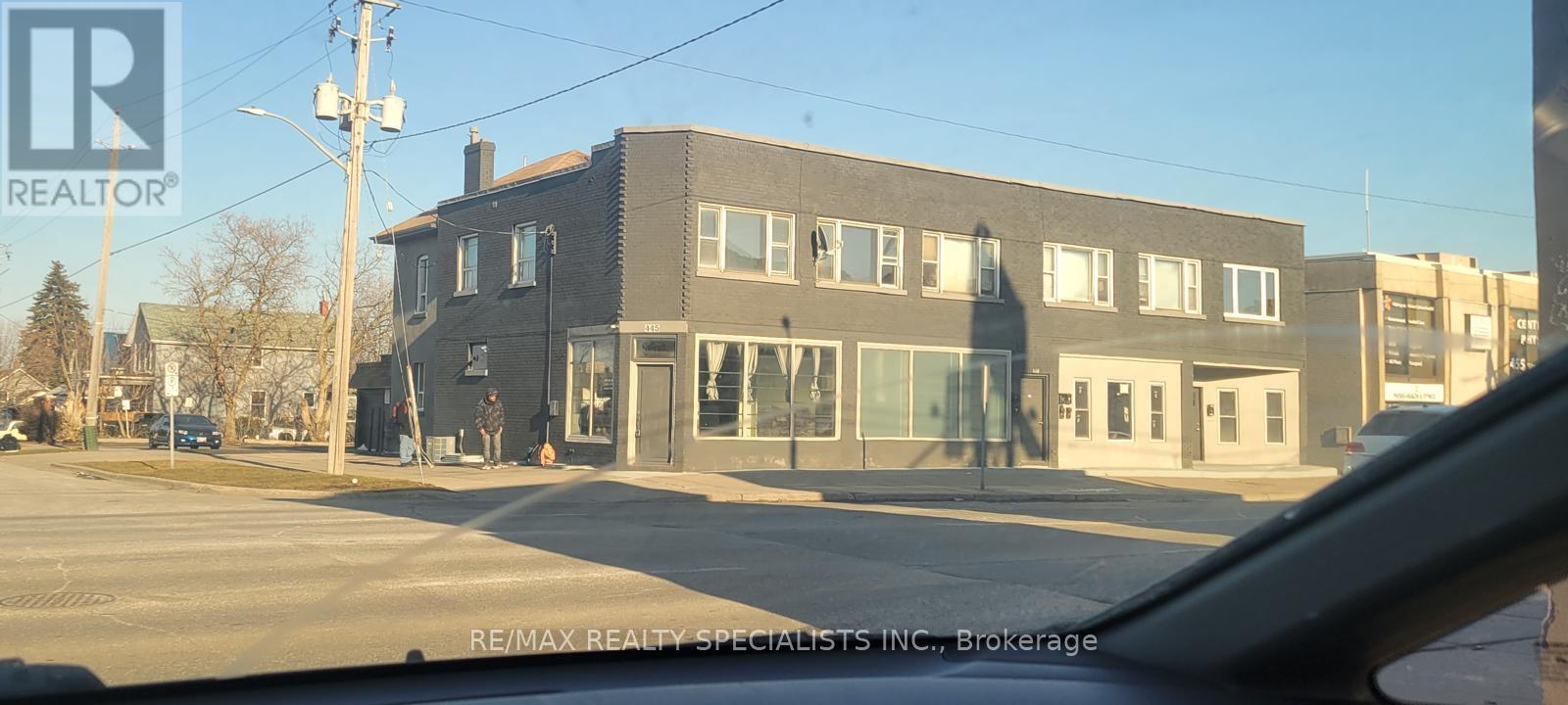 451 Simcoe Street, Oshawa, Ontario  L1H 4J7 - Photo 2 - E13853516