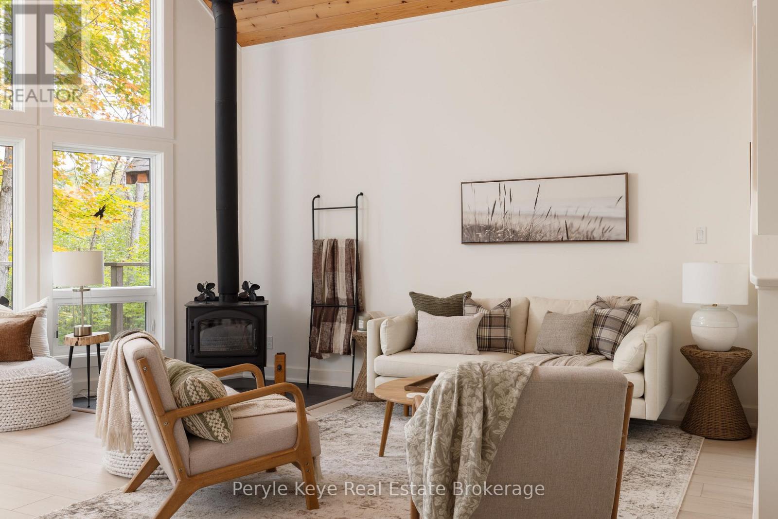 1042 S Menominee Lake Road, Lake Of Bays, Ontario  P0B 1A0 - Photo 3 - X13853010