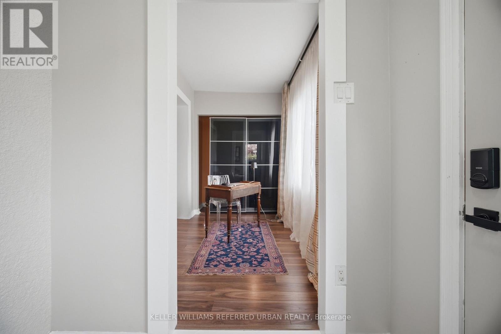 53 Bowie Avenue, Toronto, Ontario  M6E 2P4 - Photo 3 - W13853026