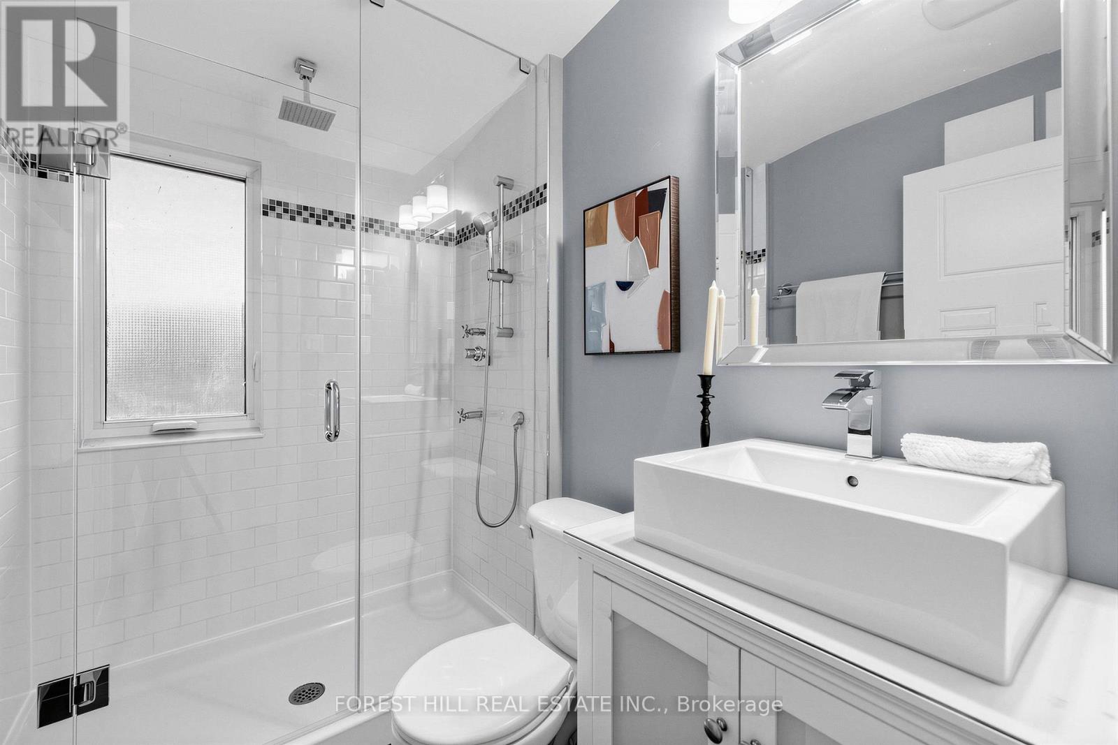 71 Emerson Avenue, Toronto, Ontario  M6H 3S7 - Photo 21 - W13853324