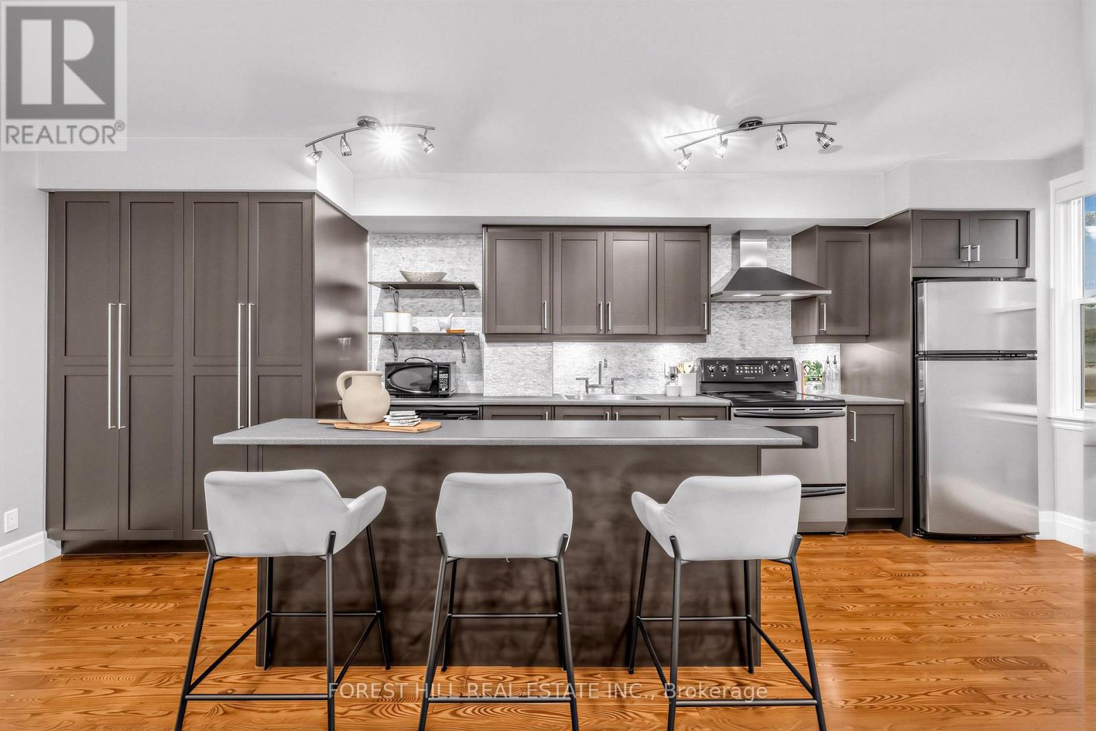 71 Emerson Avenue, Toronto, Ontario  M6H 3S7 - Photo 33 - W13853324