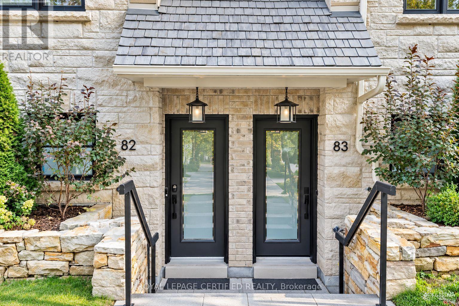 82 - 15 Lunar Crescent, Mississauga, Ontario L5M 2R6 - Photo 2 - W13853348