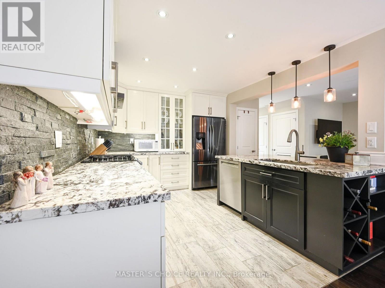 36 Sprucedale Court, Brampton, Ontario  L6Z 1G5 - Photo 11 - W13853486