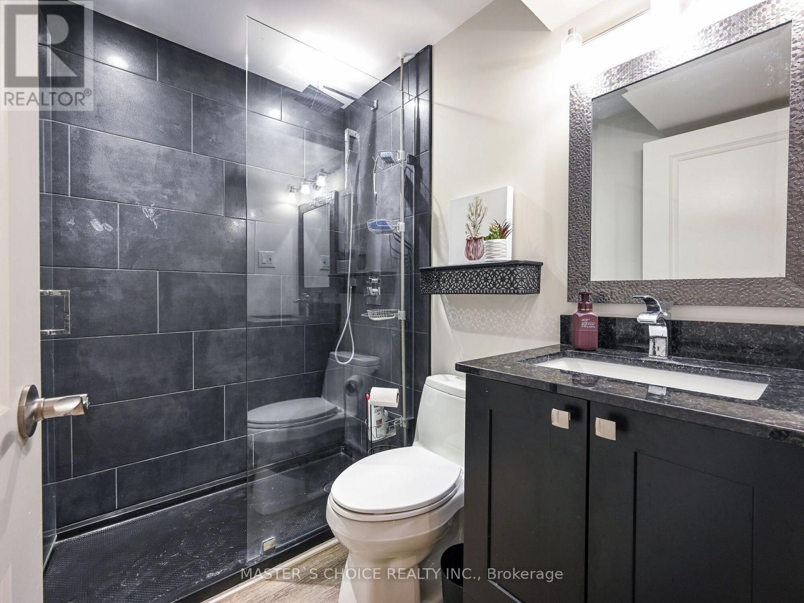 36 Sprucedale Court, Brampton, Ontario  L6Z 1G5 - Photo 23 - W13853486