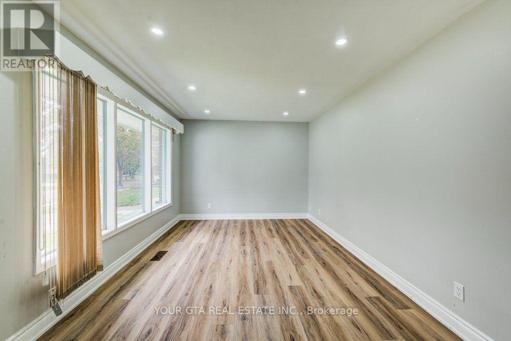 102 Massey Avenue, Kitchener, Ontario  N2C 1M5 - Photo 4 - X13853362