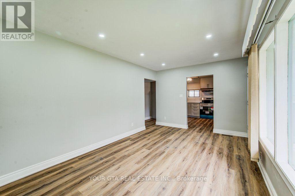 102 Massey Avenue, Kitchener, Ontario  N2C 1M5 - Photo 5 - X13853362