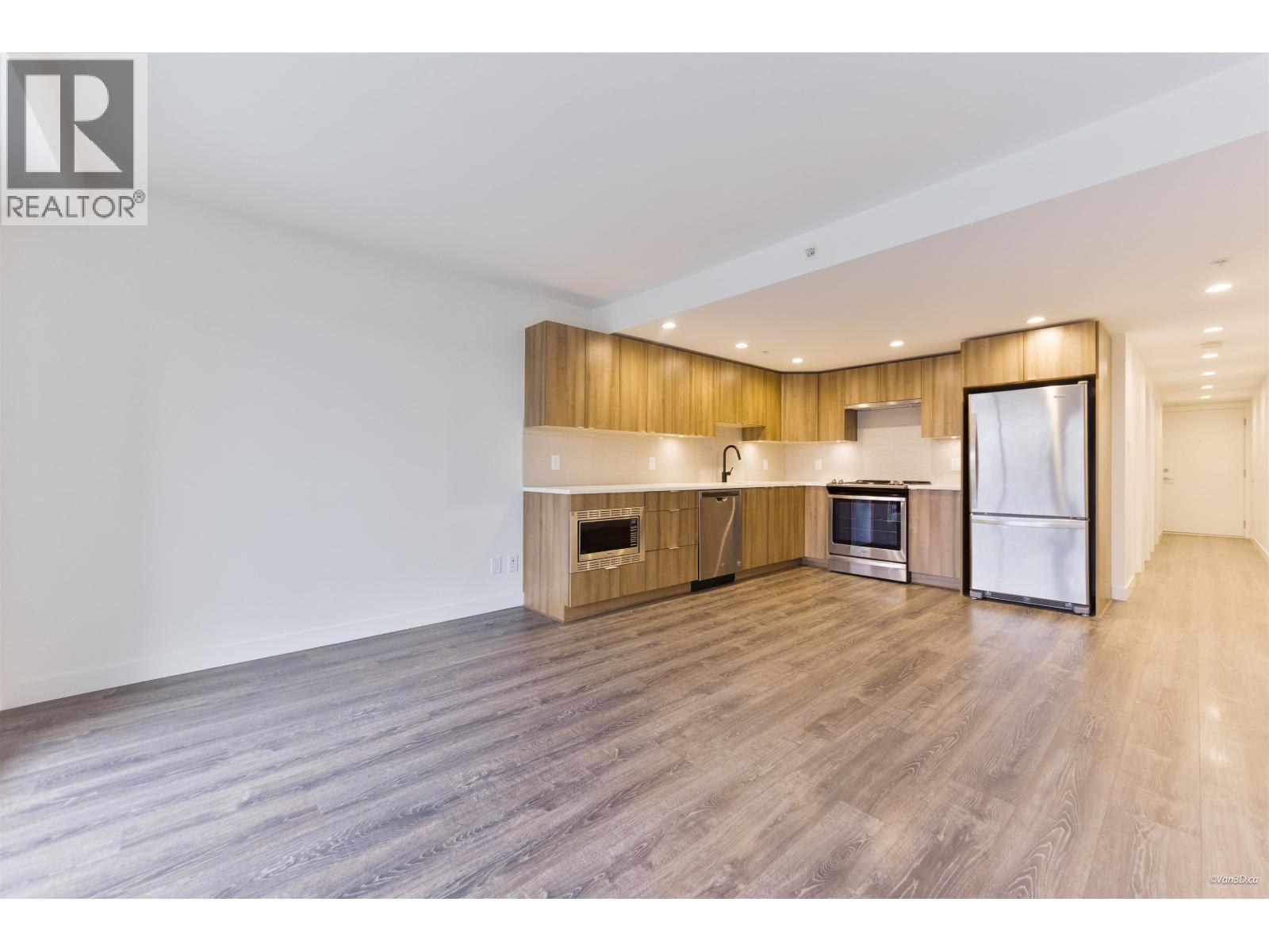 403 1365 Pemberton Avenue, Squamish, British Columbia  V8B 1B7 - Photo 10 - R3171390