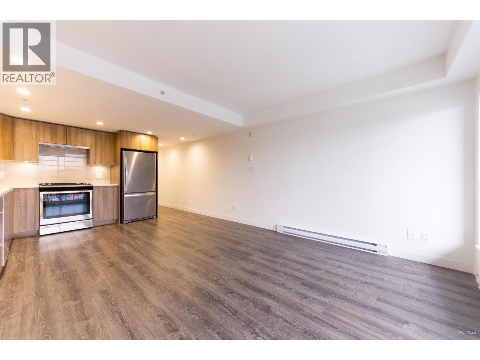 403 1365 Pemberton Avenue, Squamish, British Columbia  V8B 1B7 - Photo 8 - R3171390