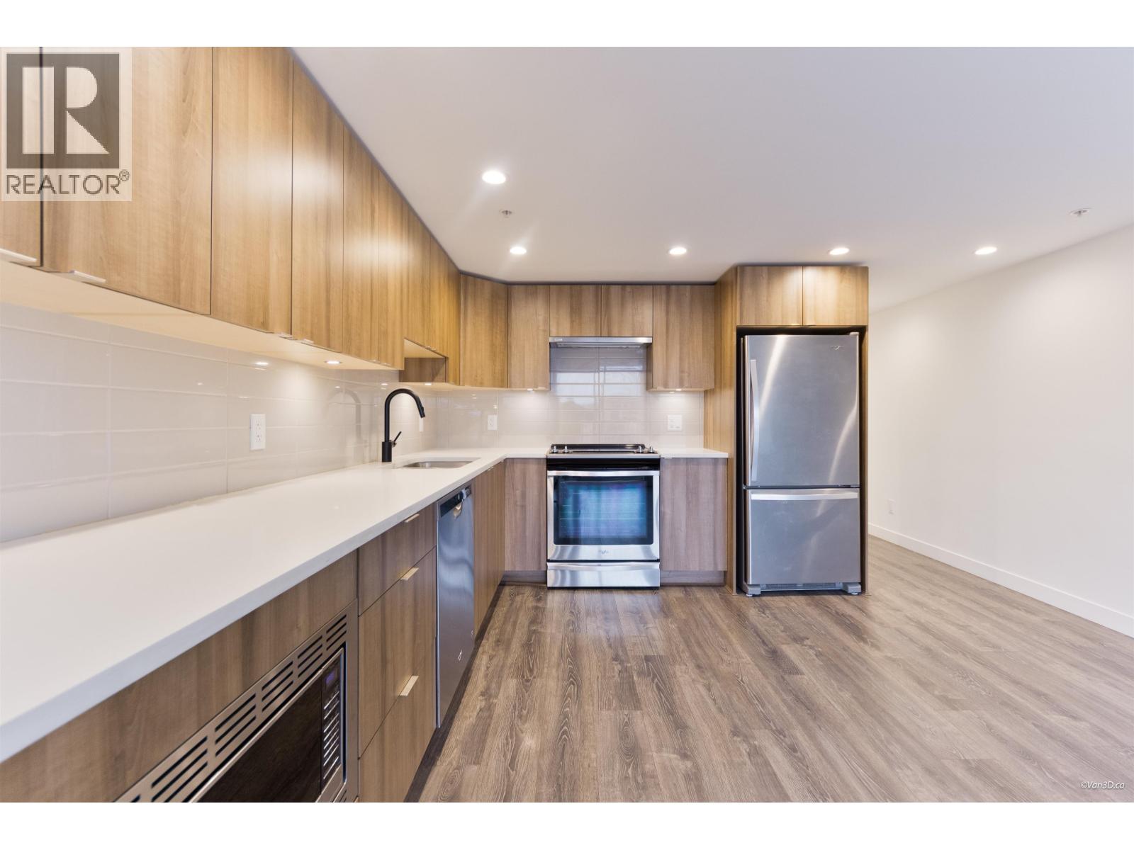 403 1365 Pemberton Avenue, Squamish, British Columbia  V8B 1B7 - Photo 9 - R3171390