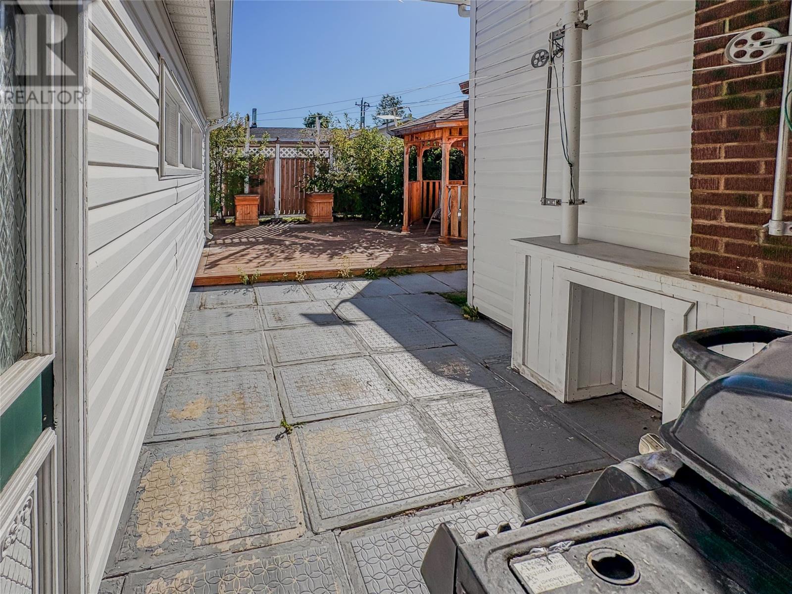 2 Millers Avenue, Roberts Arm — photo 36