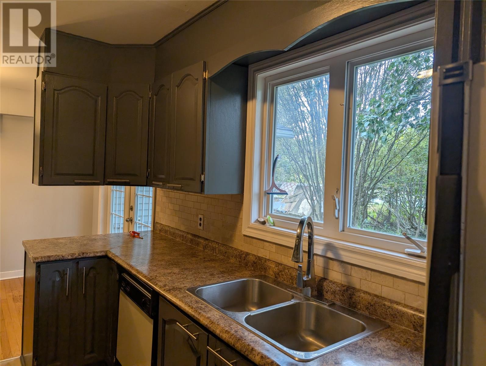 32 DUNDAS Street, ST. JOHN'S — photo 6