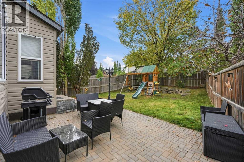 27 Chapman Close SE
