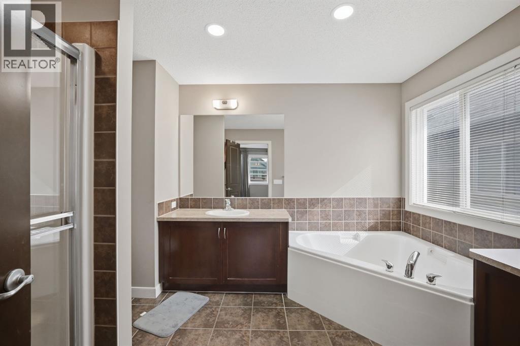 358 Skyview Ranch Way NE