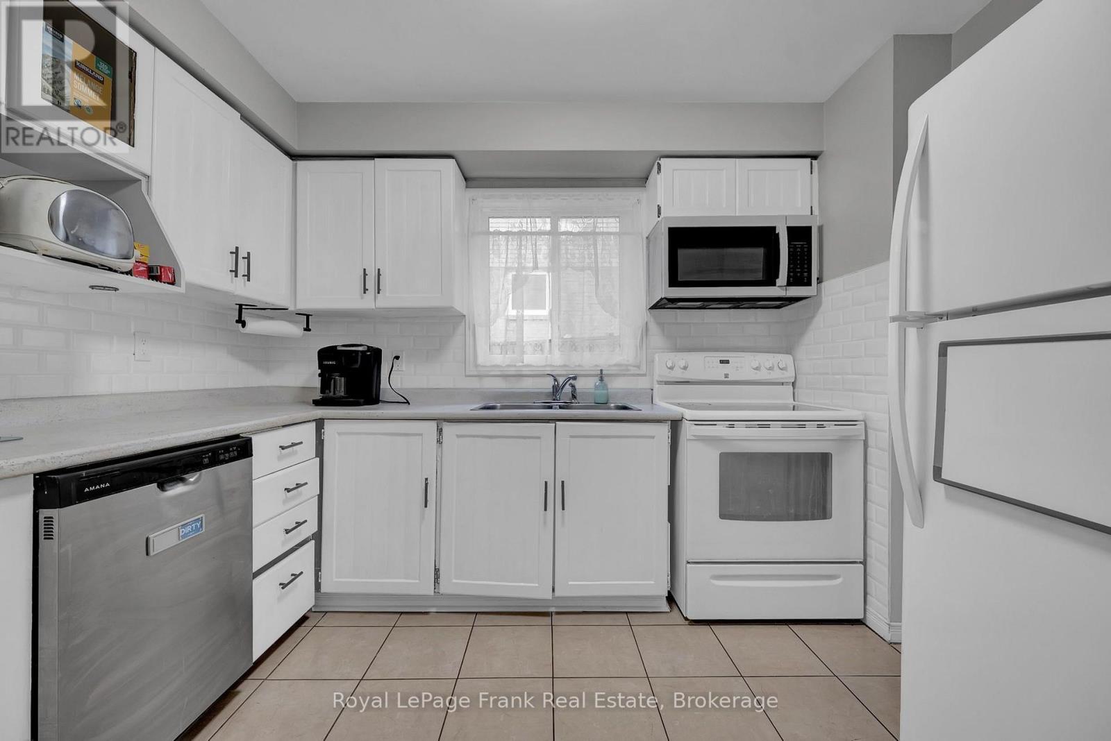634 Down Crescent, Oshawa, Ontario  L1H 8K4 - Photo 26 - E13853786