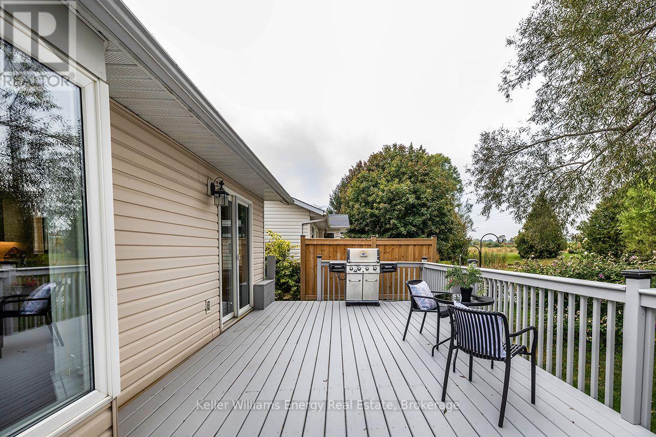 212 Wilmot Trail, Clarington, Ontario  L1B 1B2 - Photo 10 - E13853862