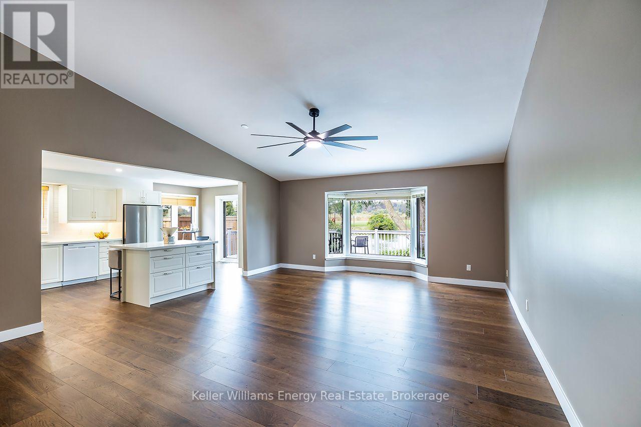 212 Wilmot Trail, Clarington, Ontario  L1B 1B2 - Photo 5 - E13853862