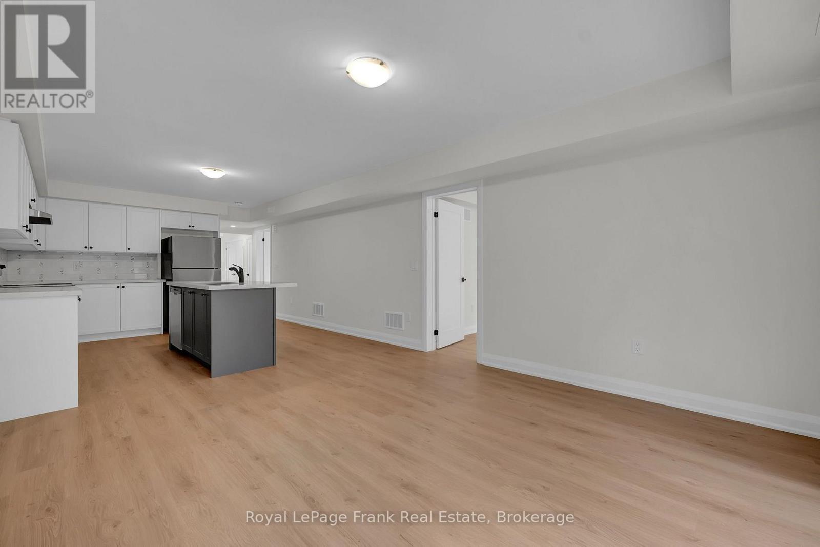 321 Anderson Avenue, Oshawa, Ontario  L1J 2N8 - Photo 7 - E13853904