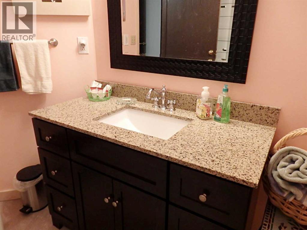 5243 66 Street