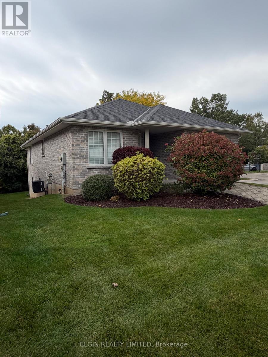 8 - 16 Havenridge Court, St. Thomas, Ontario  N5P 4P6 - Photo 4 - X13853616