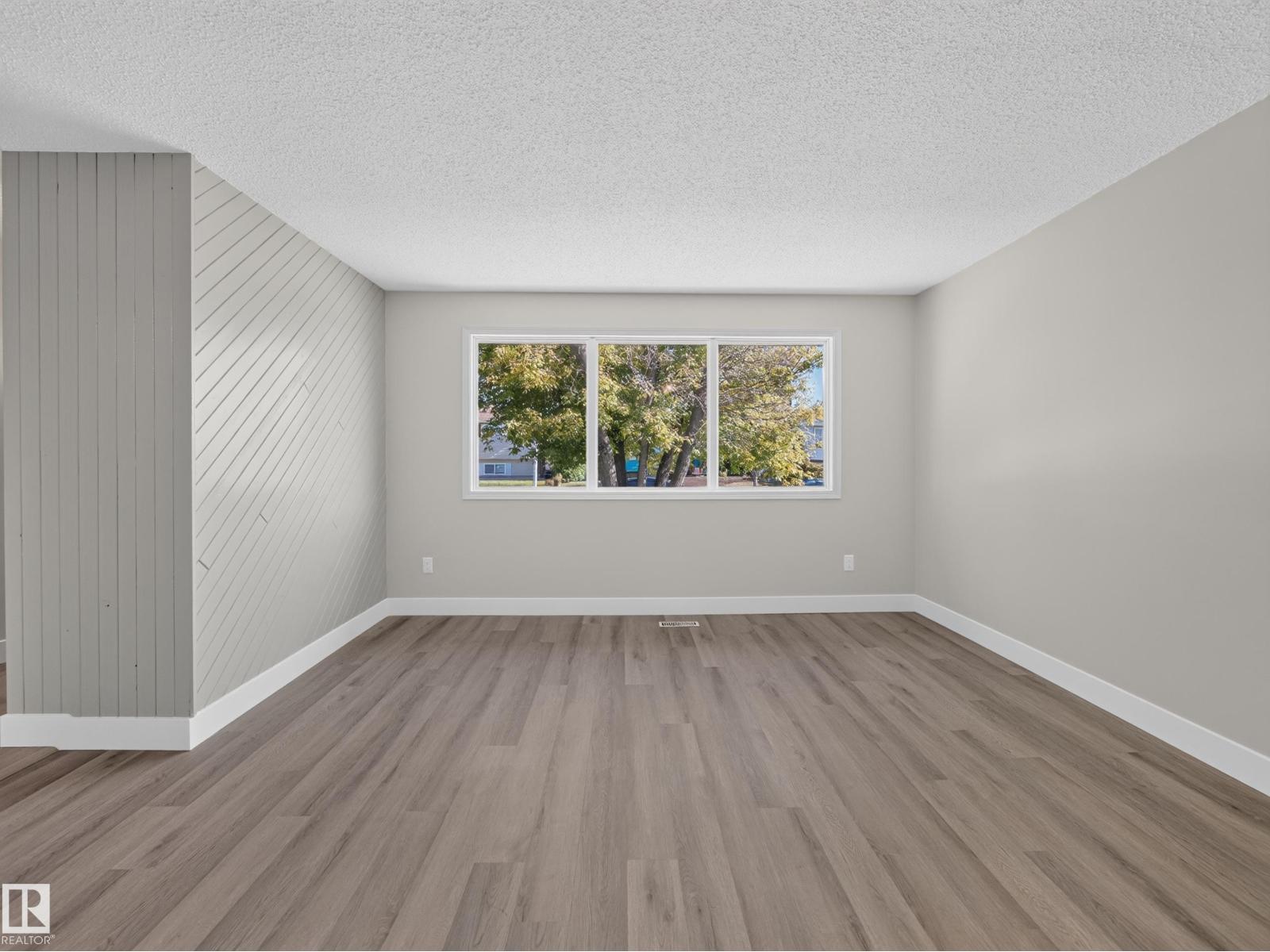 15124 88A ST NW