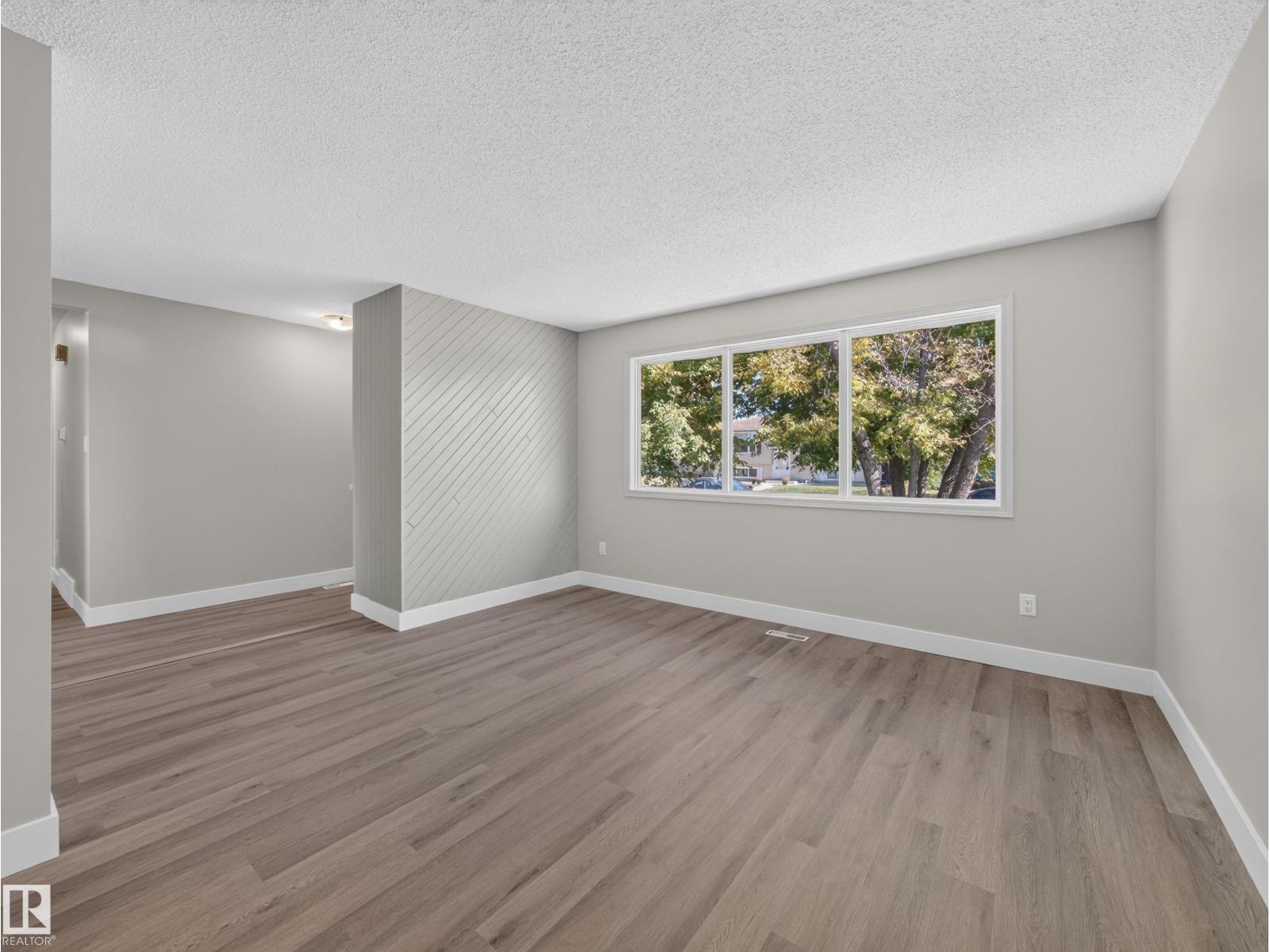 15124 88A ST NW
