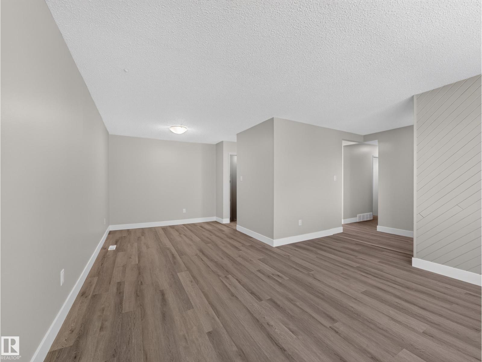 15124 88A ST NW