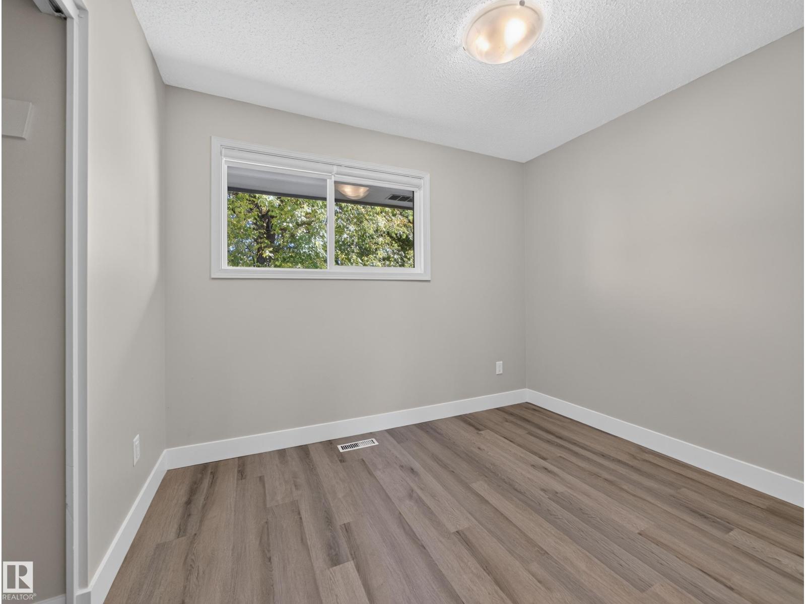 15124 88A ST NW