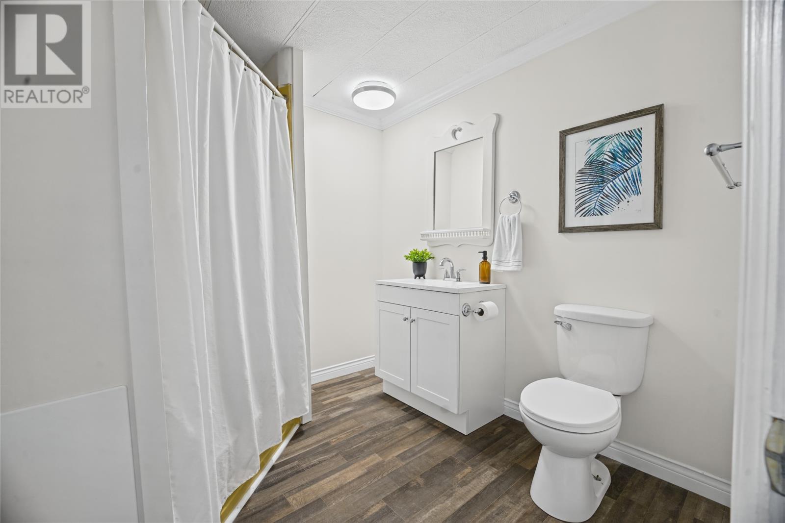 37 Cedar Drive, Paradise — photo 14