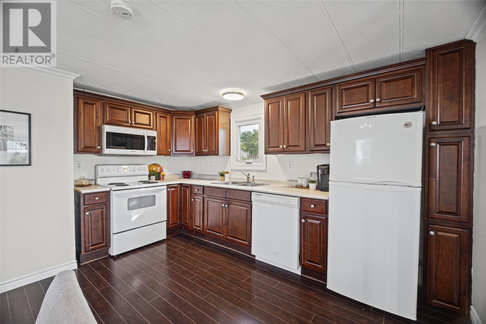 37 Cedar Drive, Paradise — photo 6