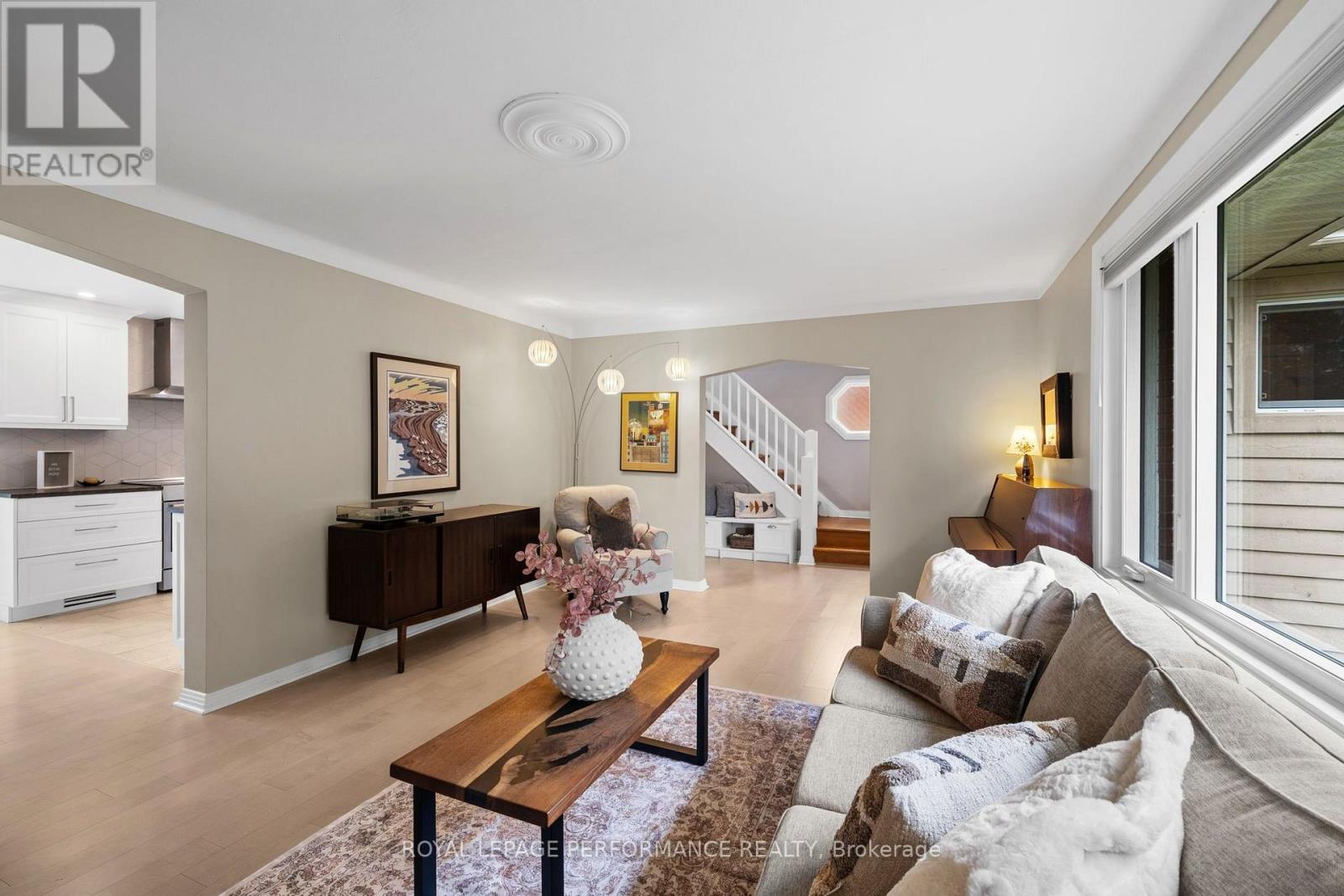 2189 Blossom Drive, Ottawa, Ontario  K1H 6G7 - Photo 7 - X13853576