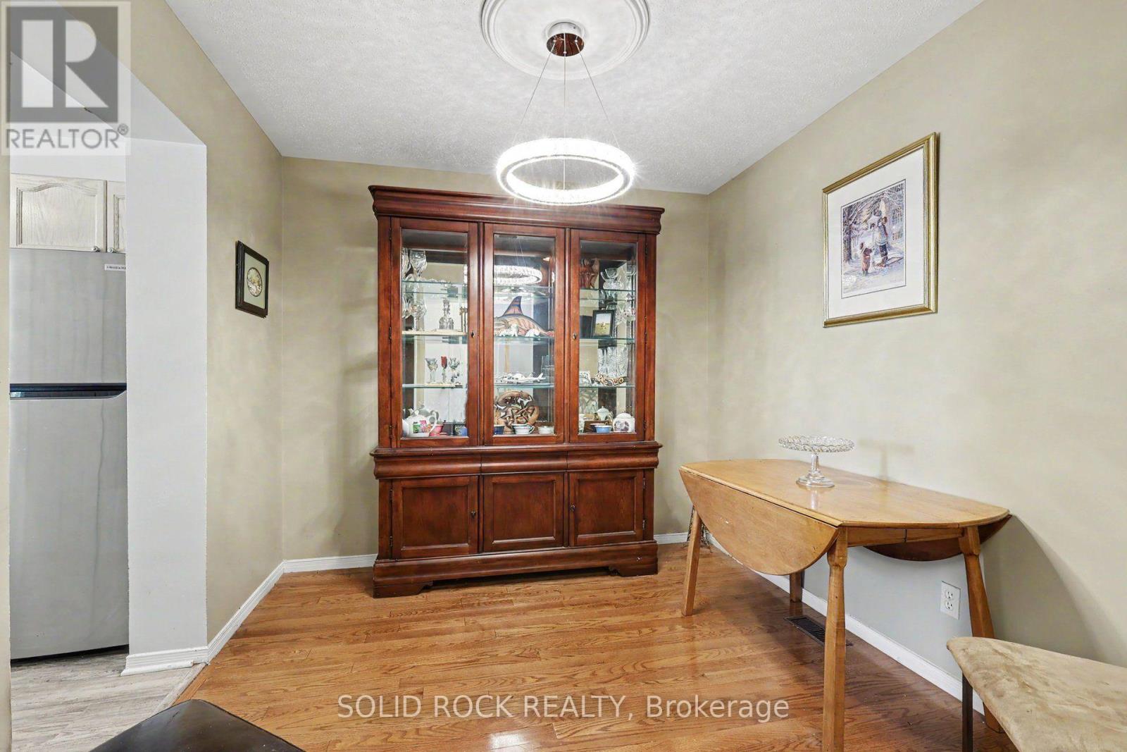 27 Randall James Drive, Ottawa, Ontario  K2S 1L9 - Photo 13 - X13853654