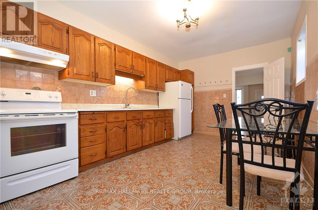 205 Rochester Street, Ottawa, Ontario  K1R 7M7 - Photo 3 - X13853672