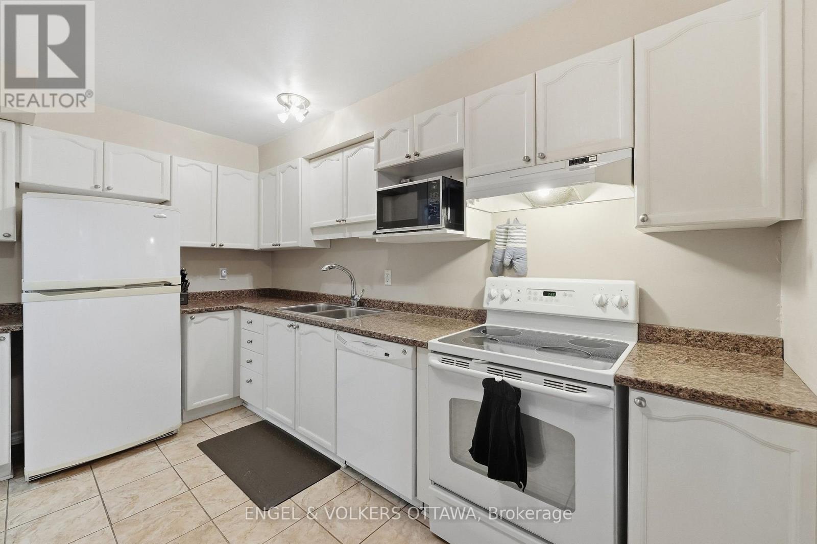 84 Monterey Drive, Ottawa, Ontario  K2H 7A7 - Photo 11 - X13853796
