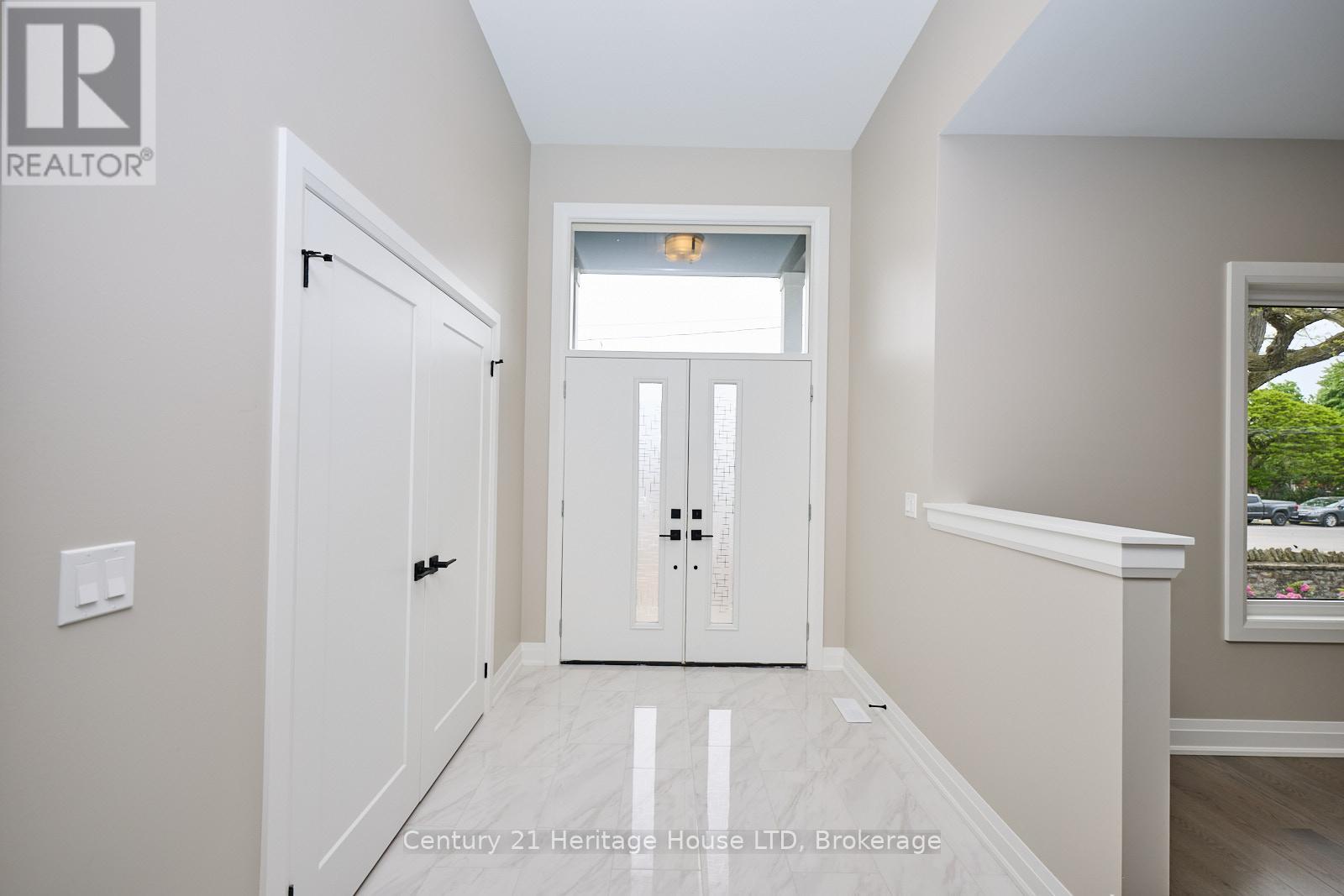 338 Sugarloaf Street, Port Colborne (Sugarloaf), Ontario  L3K 2P3 - Photo 3 - X13853542