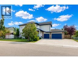 402 Fairways Mews NW, airdrie, Alberta
